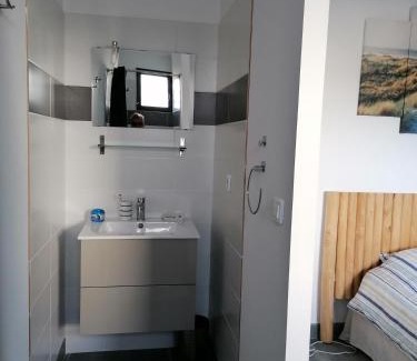 Sainte-Marie-la-Mer Apartment | F2 Blanc Bleu