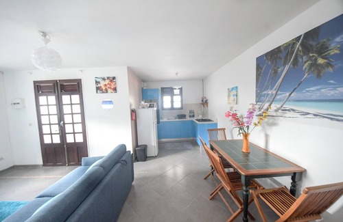 Sainte-Anne Apartment | F2 Blue Passion Fruit Residence