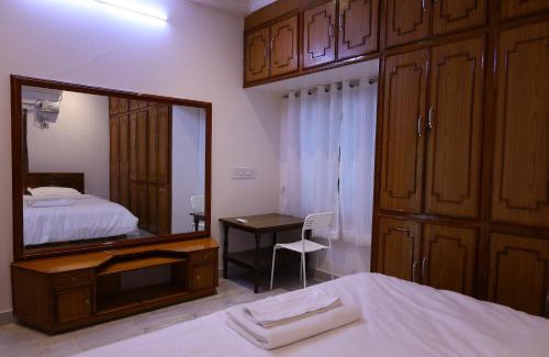 Tirupati House | F2 Home Stay
