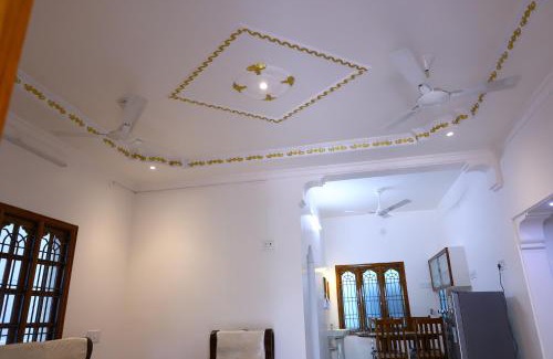 Tirupati House | F2 Home Stay