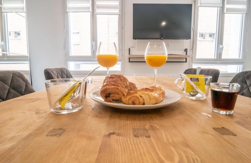 Anatole France Danton Apartment | F2 hypercentre - Proche gare - WIFI gratuite