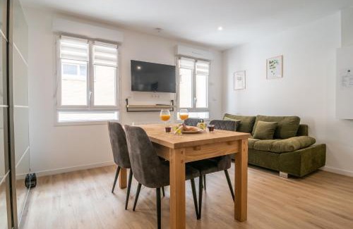 Anatole France Danton Apartment | F2 hypercentre - Proche gare - WIFI gratuite