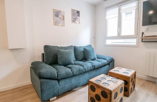Anatole France Danton Apartment | F2 hypercentre - Proche gare- WIFI gratuite