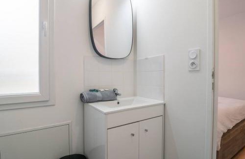 Anatole France Danton Apartment | F2 hypercentre - Proche gare - WIFI gratuite