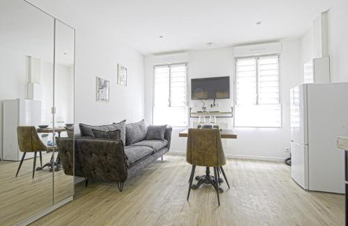 Anatole France Danton Apartment | F2 hypercentre - Proche gare - WIFI gratuite