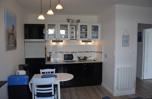 Crozon Apartment | F2 Sea and Morgat beach view with small balcony