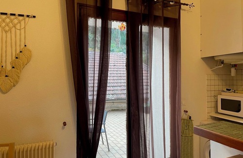 Lamalou-les-Bains Apartment | F2 second floor G, Terrace, Quiet, Family 200 m from the spa