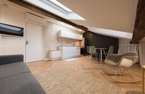 Saint-Raphael Apartment | F2 très cosy (calme) coeur de ville 1min de la plage