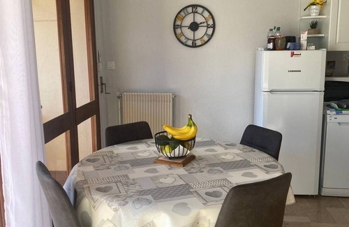 Amelie-les-Bains-Palalda Apartment | F2 with parking, terrace & wifi in Amélie-les-Bains, pets allowed