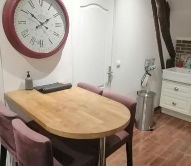 Sully-sur-Loire Apartment | F3 2CHBS TOUT EQUIPE SULLY CENTRE