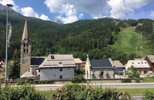 Saint-Chaffrey Apartment | F3 de standing dans chalet en pied de pistes
