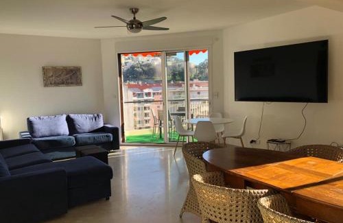 Riquier Apartment | F4 120 m2 10 minutes à pieds du vieux nice