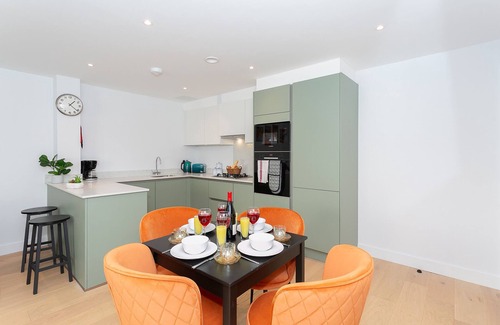 Watford Apartment | F4 Cassio Supreme 2Bed, Watford Cassio Apartment