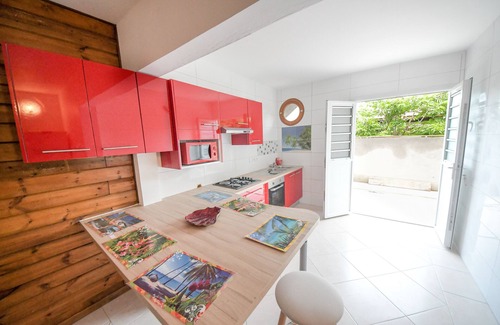 Sainte-Anne Apartment | F4 Passion Fruit Residence
