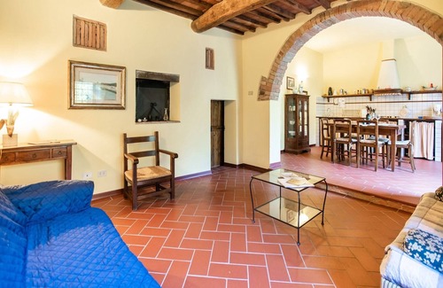 San Casciano in Val di Pesa House | Farmhouse in Tuscany with Vineyards