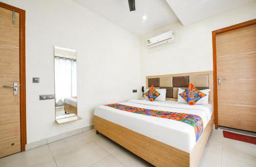 Panchkula Hotel | FabEscape Panchkula Motels