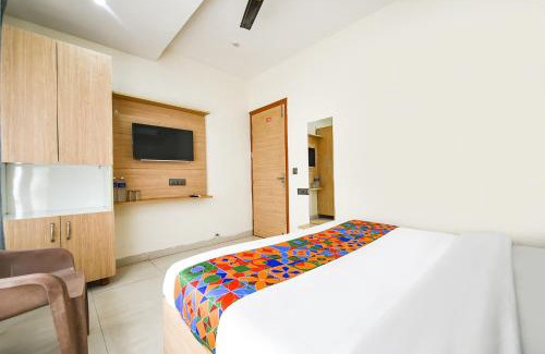 Panchkula Hotel | FabEscape Panchkula Motels