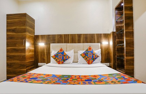 Wellington Pier Hotel | Fabexpress Abad Inn