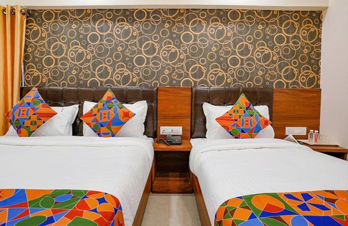 Andheri Hotel | Fabexpress Alive