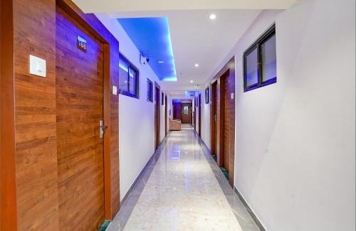 Andheri Hotel | FabExpress Alive - Nr Juhu Beach