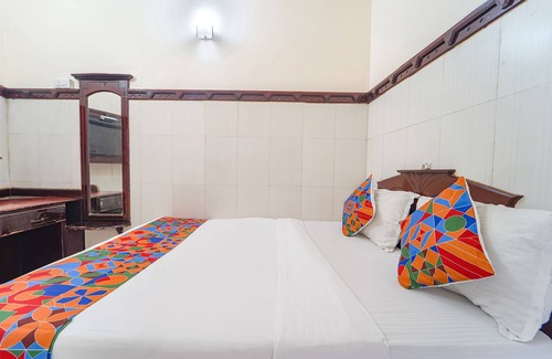 Kaloor Hotel | Fabexpress Ascot