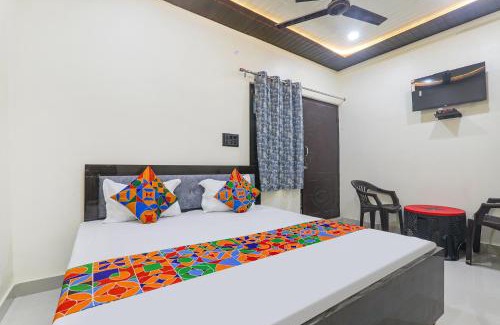 Ayodhya Hotel | FabExpress Awadh Inn - 400m from Shri Ram Janam Bhumi