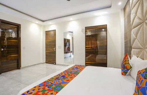 Pitampura Hotel | Fabexpress Baba'S Inn