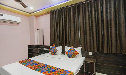 Lanka Hotel | FabExpress Banarasi Kothi
