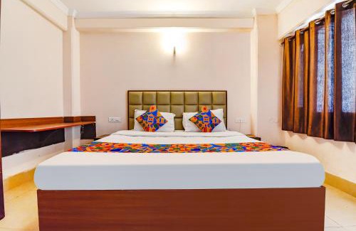 Paltan Bazaar Hotel | FabExpress Central Plaza