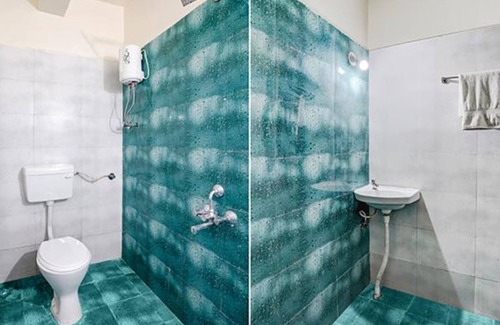 Mahalunge Ingale Hotel | Fabexpress Chaitanya Inn
