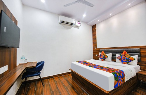 Faridabad Hotel | Fabexpress City Walk