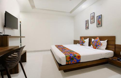 Bhopal Hotel | FabExpress Comfort Stay I