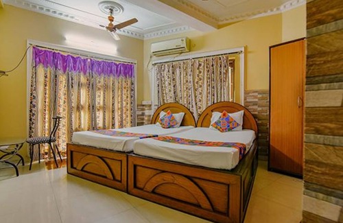 Sector 1 Hotel | Fabexpress Elight Residency