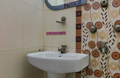 Sector 1 Hotel | Fabexpress Elight Residency