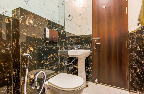 Jogeshwari West Hotel | Fabexpress Good Luck Residency