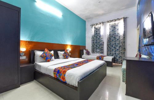 Malviya Nagar Hotel | FabExpress Green Vista