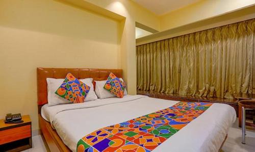 Vile Parle East Hotel | FabExpress Jayshree - Nr Mumbai International Airport