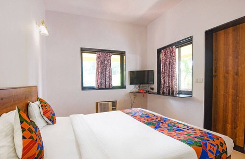 Caranzalem Hotel | Fabexpress Miramar