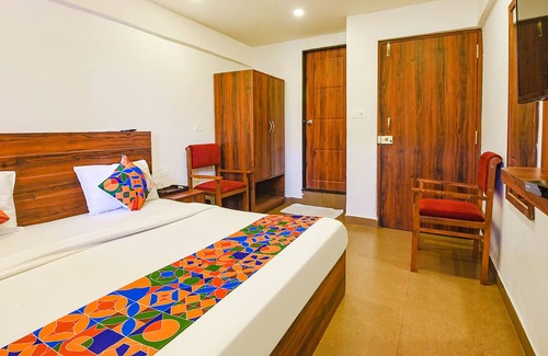 Caranzalem Hotel | Fabexpress Miramar