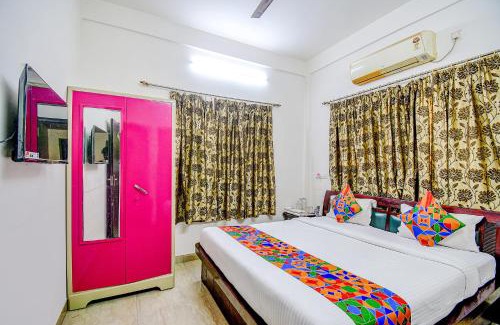 Sector II Hotel | FabExpress Moon Residency