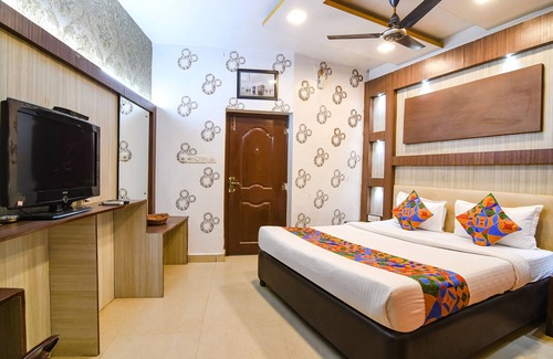 Park Street Hotel | Fabexpress New Diamond