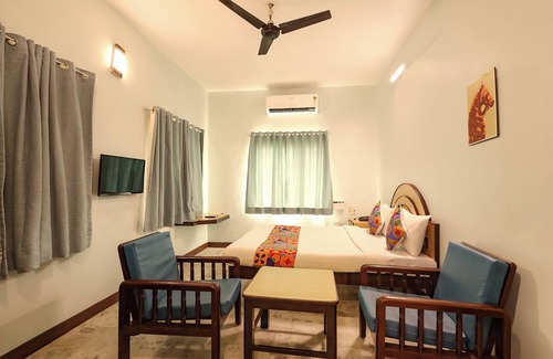 Heritage Town Hotel | Fabexpress Santhi Inn