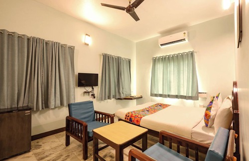 Heritage Town Hotel | Fabexpress Santhi Inn