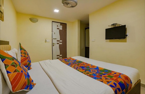 Vashi Hotel | FabExpress Sarang Heritage