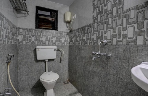 Vashi Hotel | FabExpress Sarang Heritage