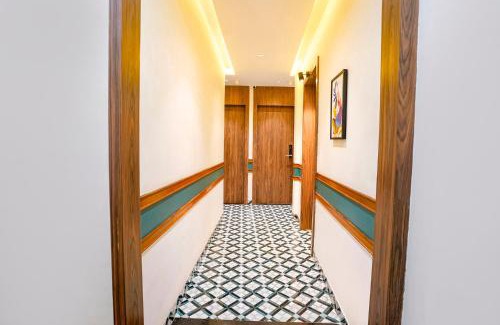 Mumbai Hotel | FabExpress Shahi Palace - Nr - Mumbai International Airport