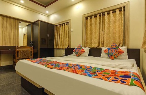 Sector II Hotel | Fabexpress Shivalya