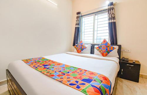 Kharadi Hotel | FabExpress Shivsai Palace - Nr Shree Krishna Temple