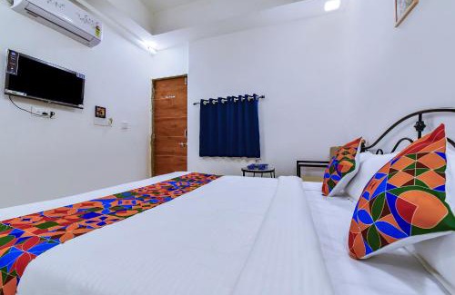 Gayariawas Hotel | FabExpress Sky Stay