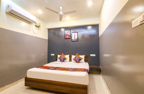 Manikonda Hotel | Fabexpress Starhood
